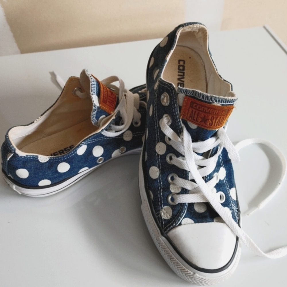Converse shoes